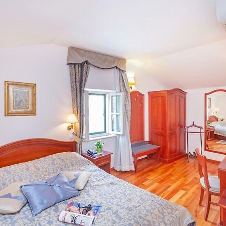 Hotel Ostrea สตอน ภายนอก รูปภาพ